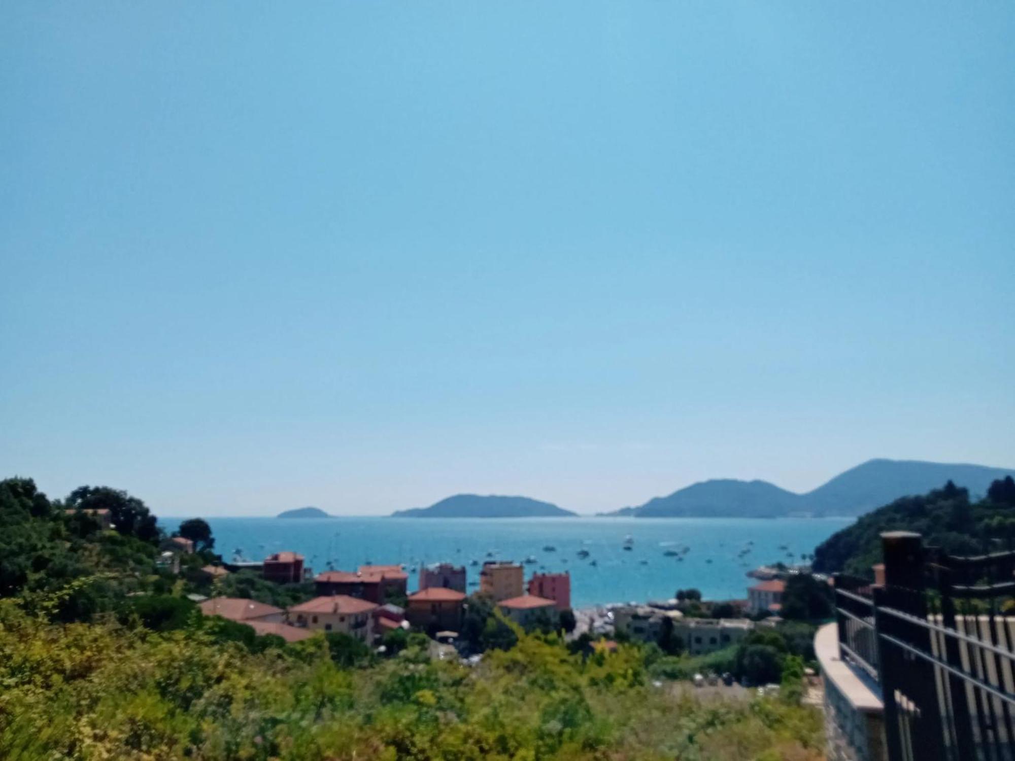 Comfortable Apartment With Sea View In Falcinello Εξωτερικό φωτογραφία