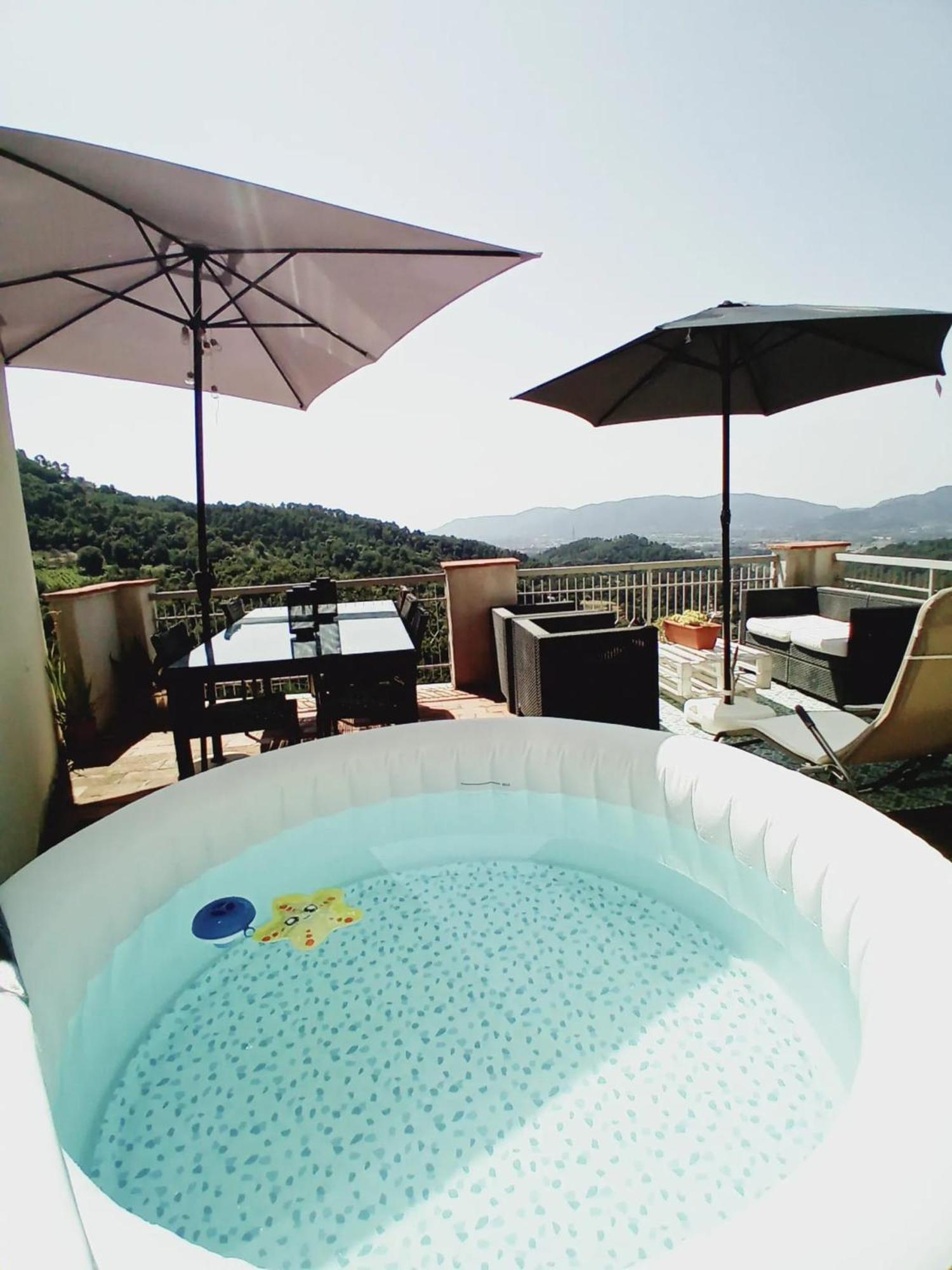 Comfortable Apartment With Sea View In Falcinello Εξωτερικό φωτογραφία
