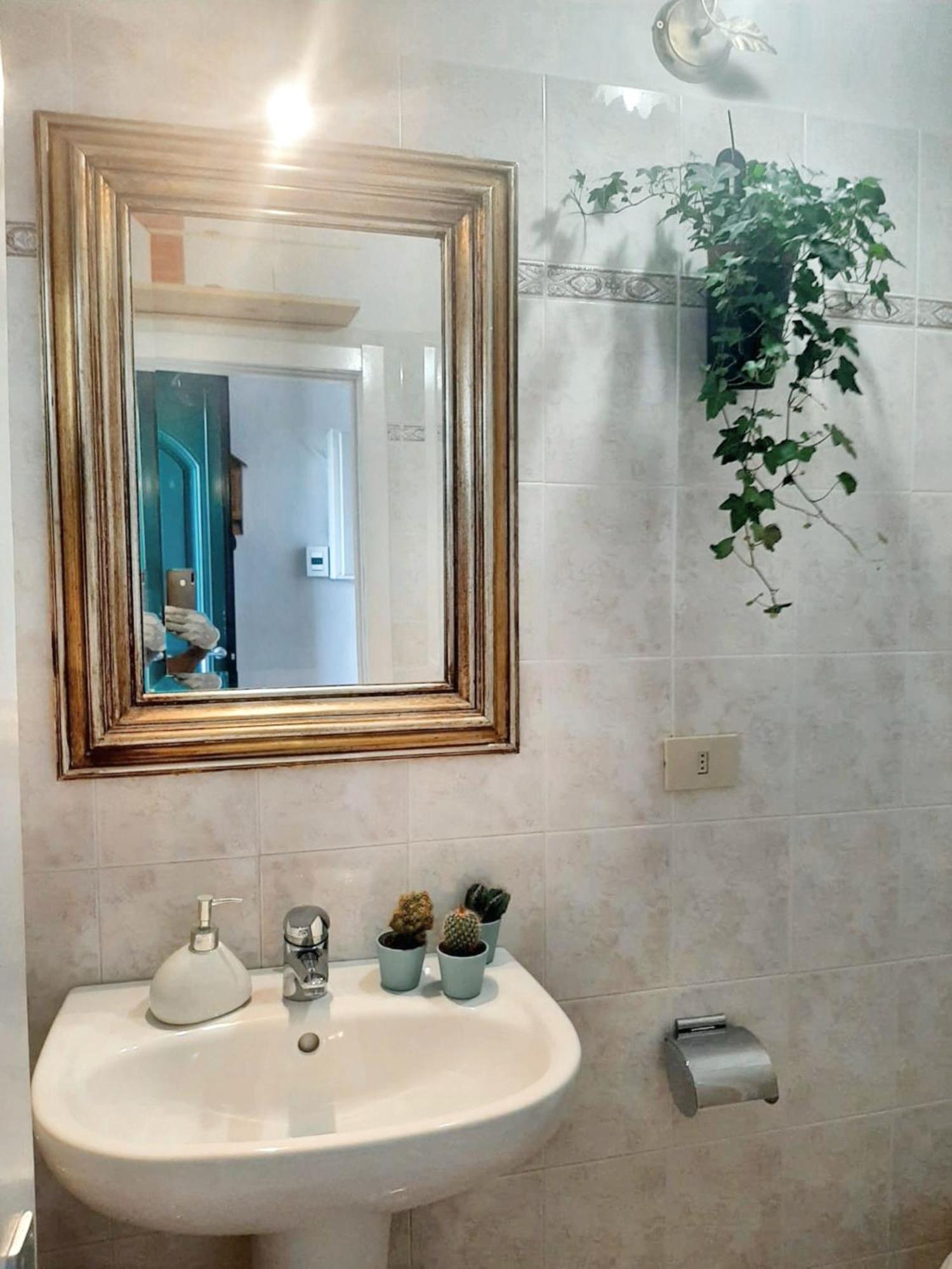 Comfortable Apartment With Sea View In Falcinello Εξωτερικό φωτογραφία